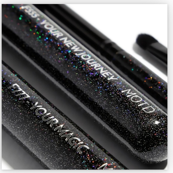 💗SHADES BY SHAN BLUSH PALETTE & MOTD SPARKLY FACE MAKEUP BRUSHES - Picture 4 of 13